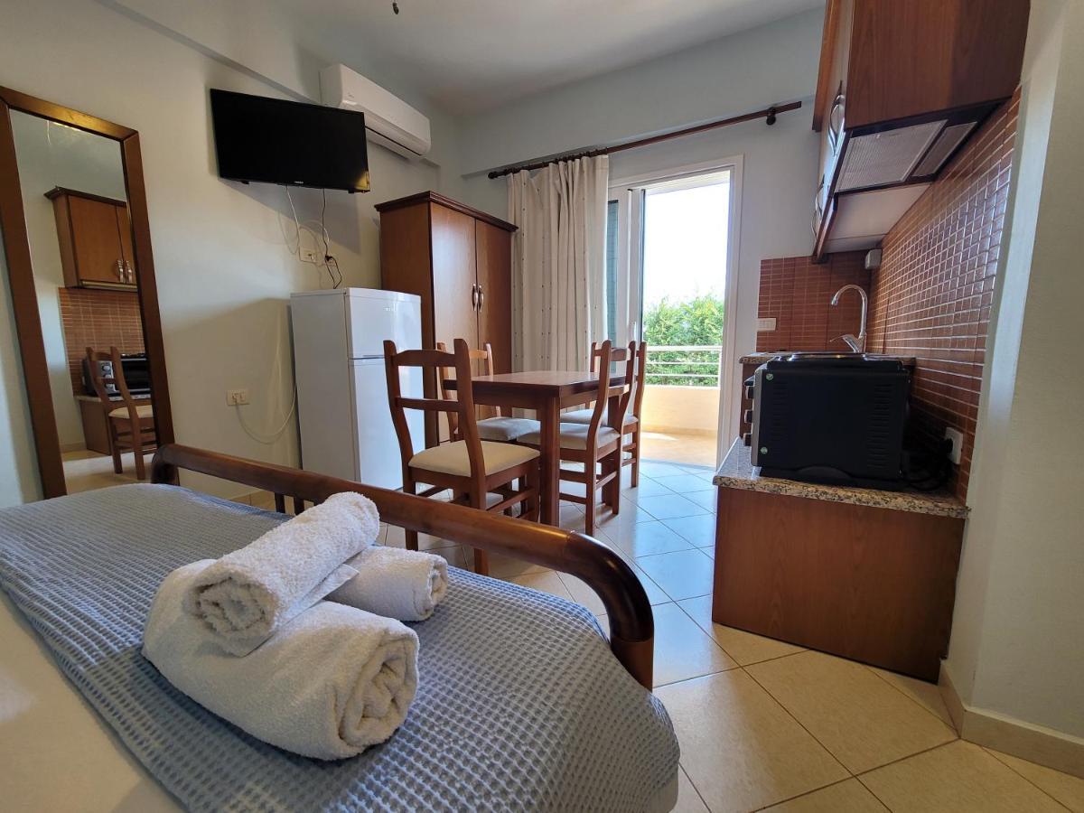 Vila Mihasi Ksamil Esterno foto