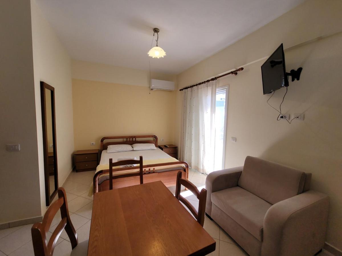 Vila Mihasi Ksamil Esterno foto